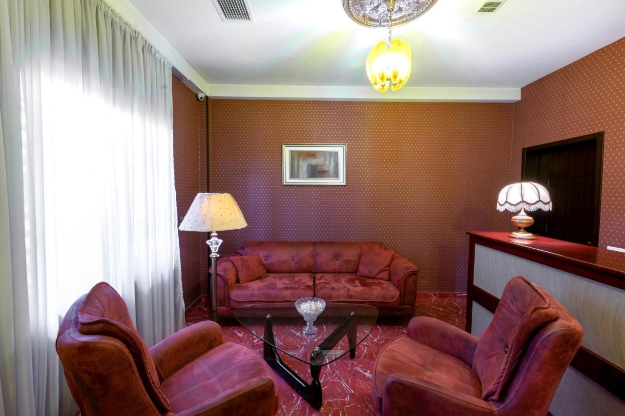 - Granada - Boutique Hotel - Tbilisi - 외부 사진